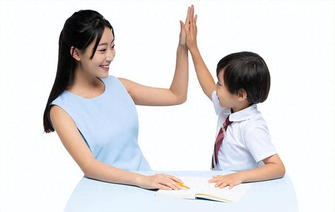 孩子考好了该怎么奖励？别轻易使用物质奖励小心毁了你的孩子！(图1)